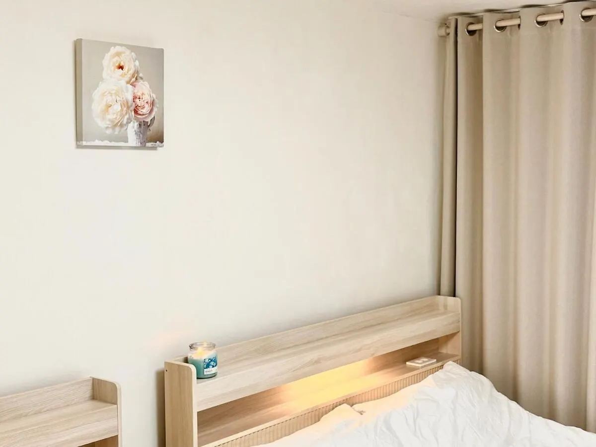 Jeungmi Station 5 Minutes On Foot Apartment Seoul